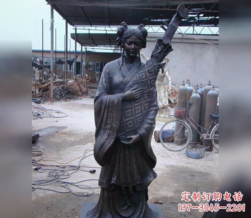 大连“爱与梦想——女性雕塑”