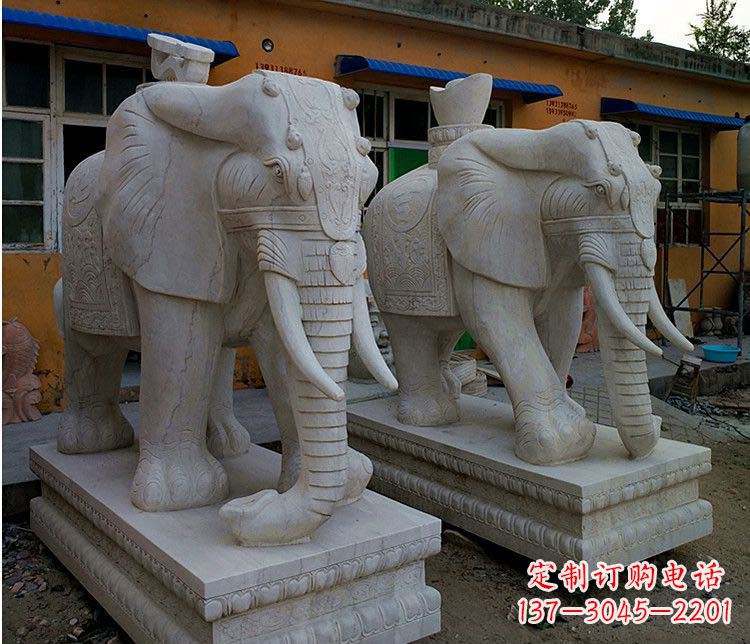 大连新“大象招财石雕”