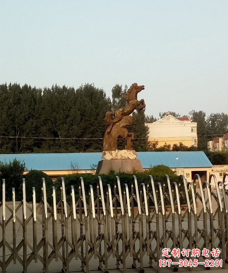 大连奔马企业景观铜雕