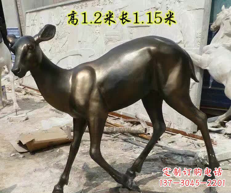 大连奔跑的小鹿铜雕 (2)