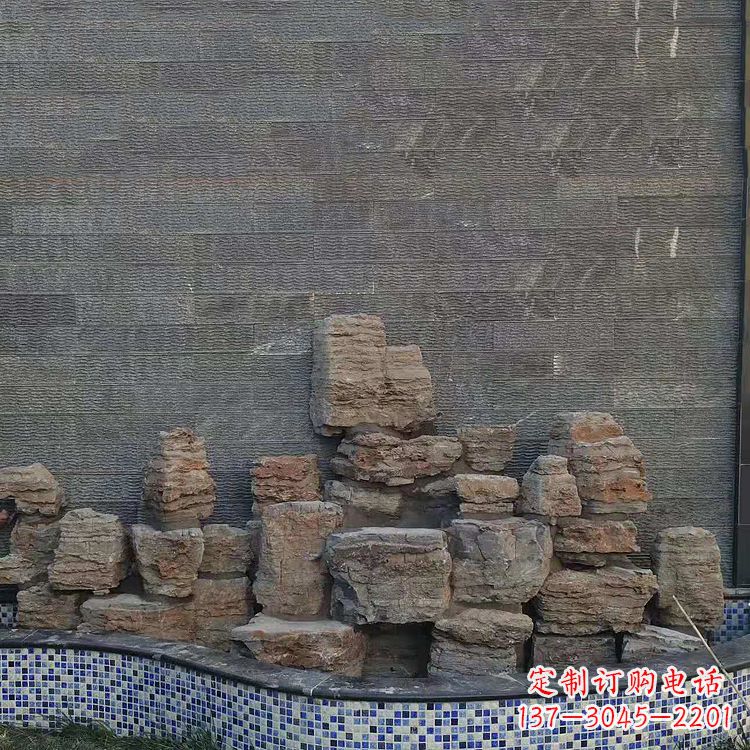 大连别墅庭院假山鱼池