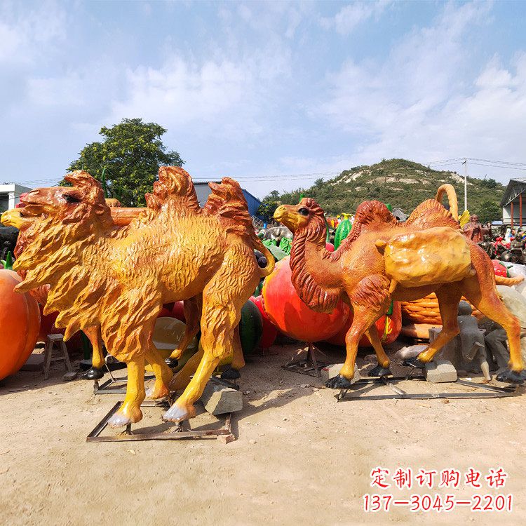 大连玻璃钢彩绘仿真骆驼雕塑艺术之美的完美呈现