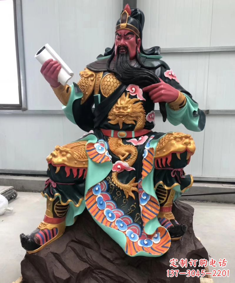 大连玻璃钢彩绘关公雕像艺术之美
