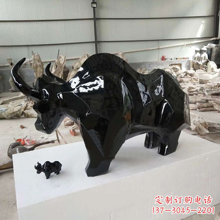 大连玻璃钢抽象动物牛雕塑工艺品景观摆件