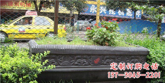 大连玻璃钢仿铜花盆景观雕塑