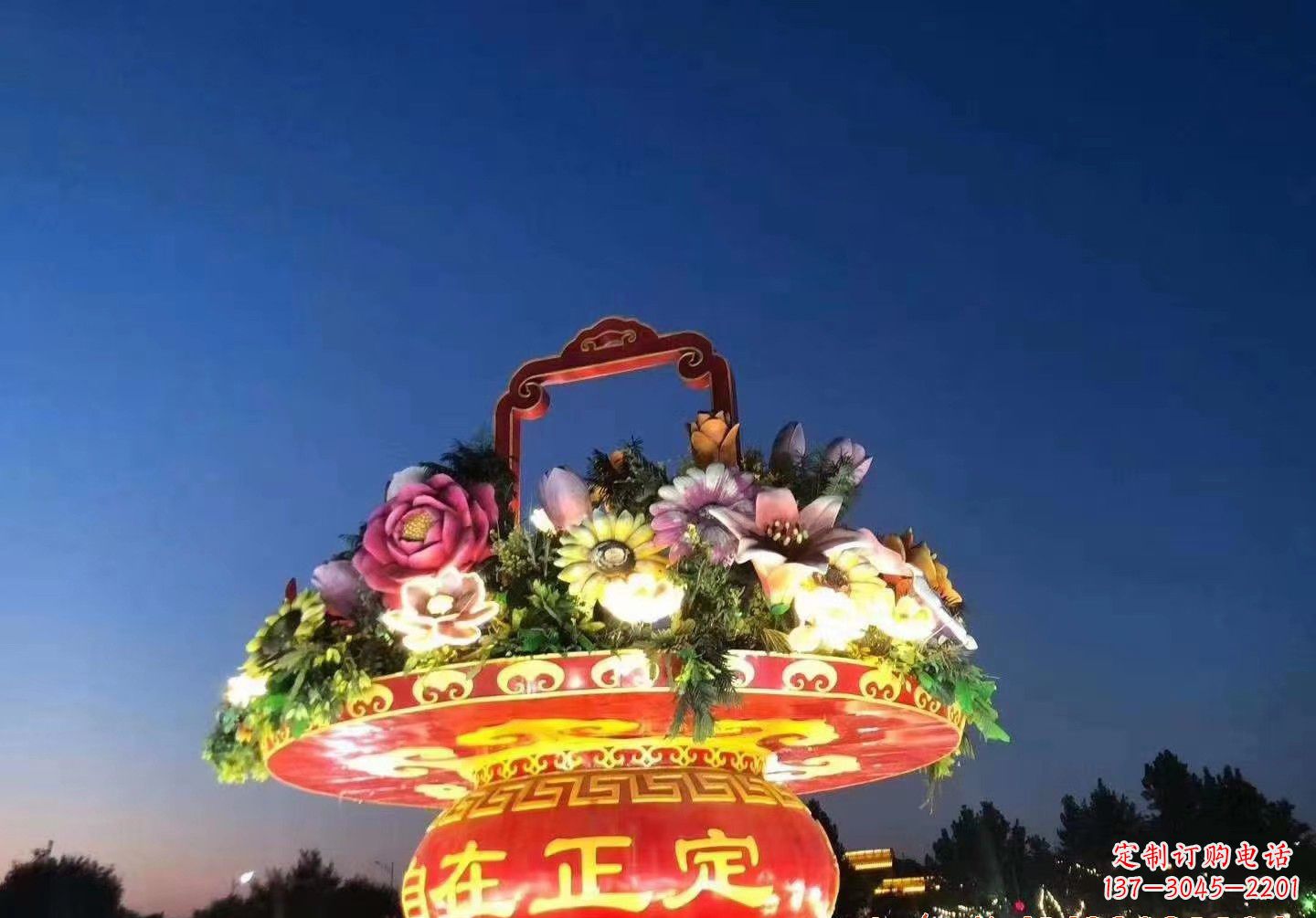 大连玻璃钢花篮景观雕塑让美景永恒