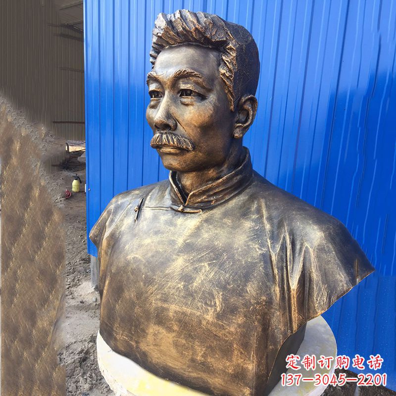 大连鲁迅雕塑传承伟大的文学遗产