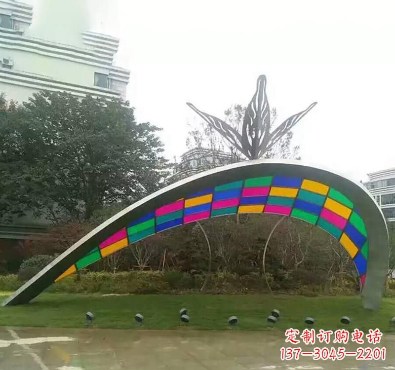 大连不锈钢彩色拼接拱门雕塑