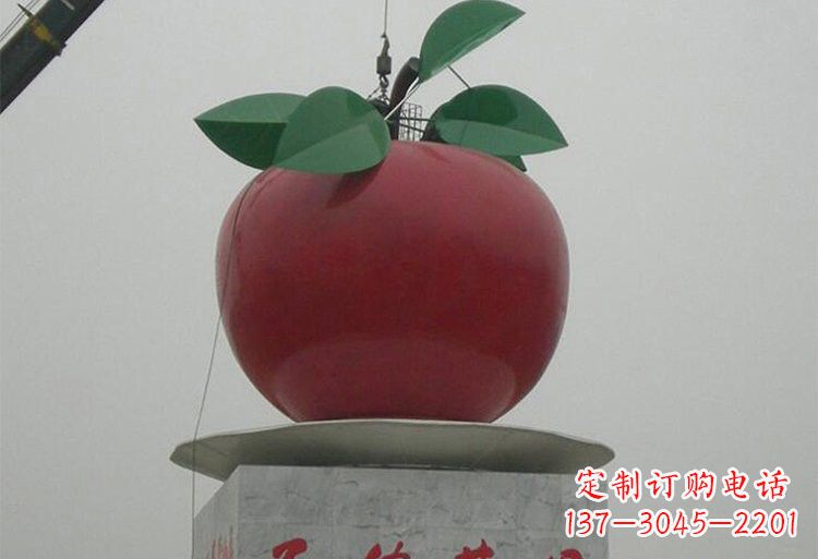 大连不锈钢城市大型苹果雕塑象征着城市繁荣