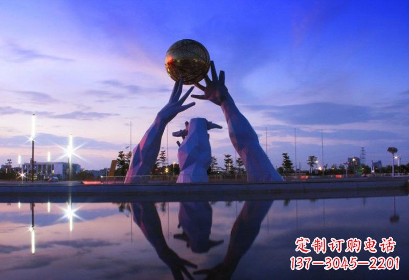 大连不锈钢城市手托地球雕塑