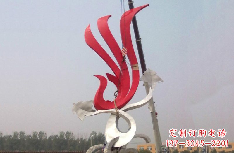大连不锈钢凤凰雕塑安装介绍