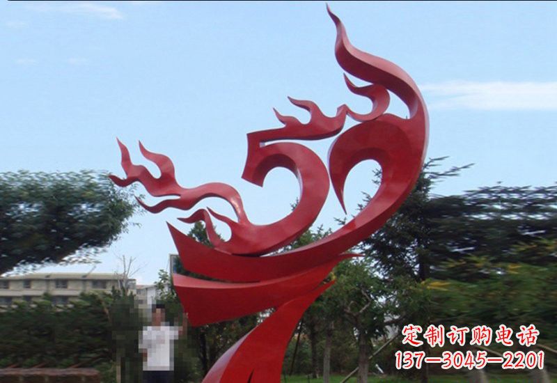 大连不锈钢凤凰涅槃雕塑——象征着新生