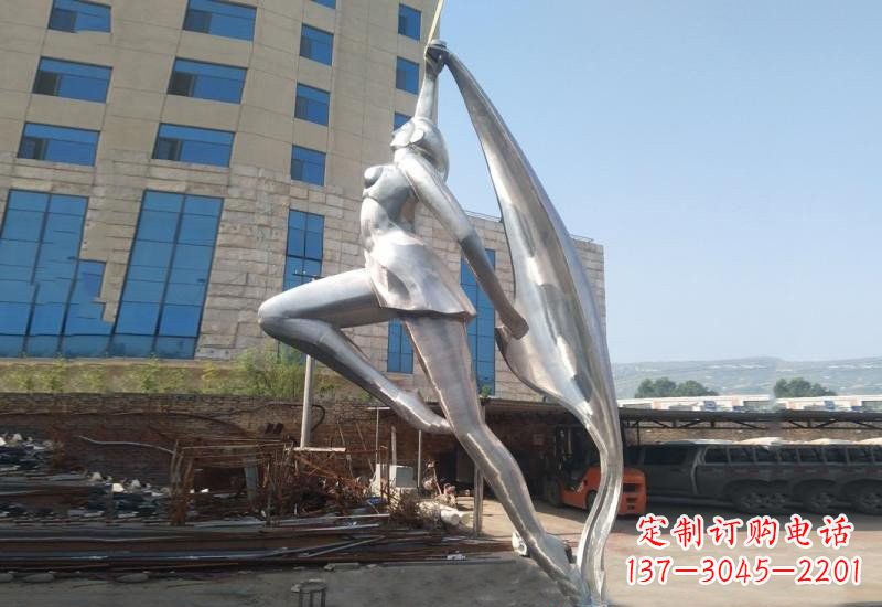 大连不锈钢女孩雕塑