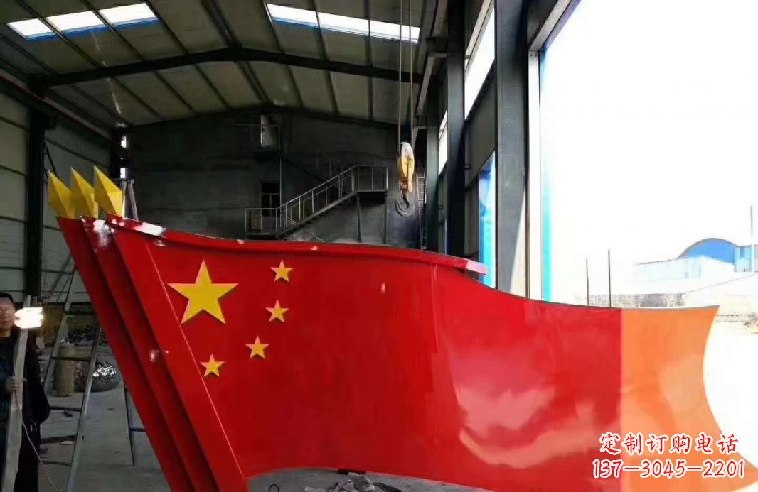 大连不锈钢党旗雕塑象征着中国共产党的伟大