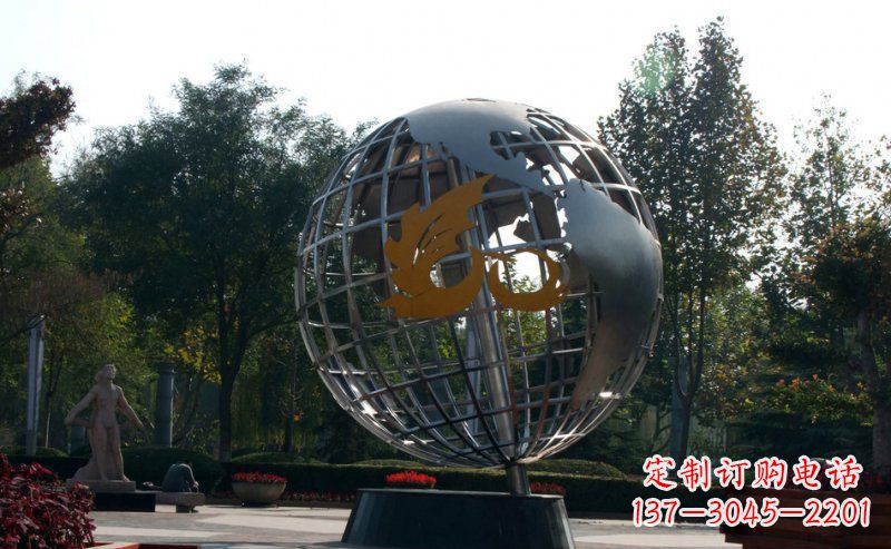 大连不锈钢地球雕塑 (2)