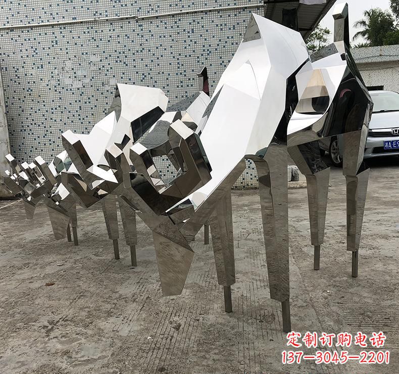 大连不锈钢小鹿雕塑把自然美景带入家中