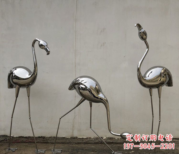 大连不锈钢锻造的火烈鸟雕塑
