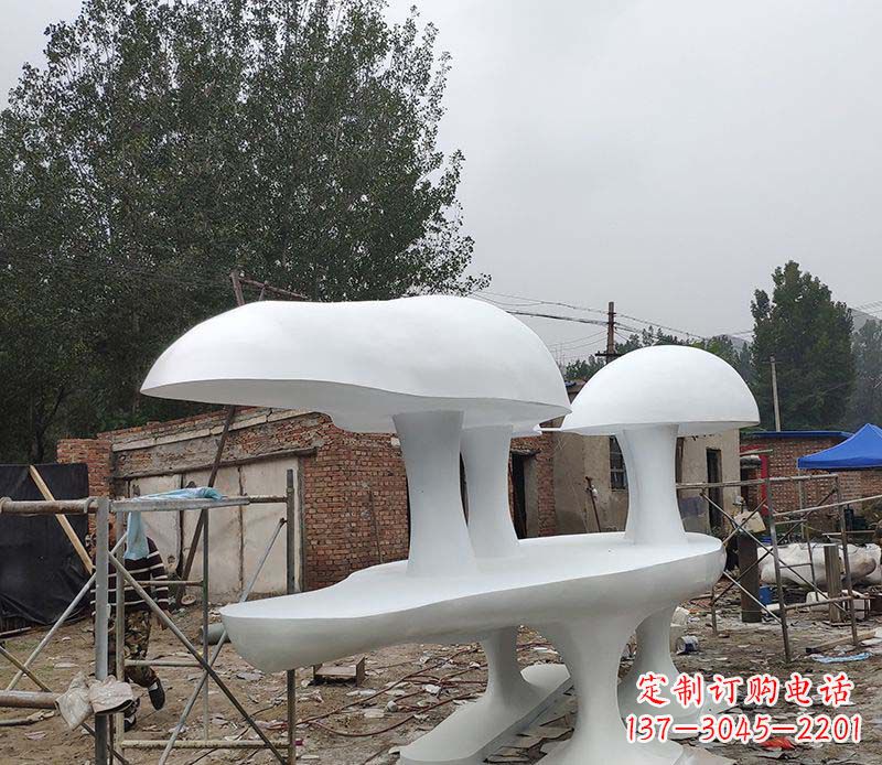 大连不锈钢蘑菇雕塑——美丽的艺术礼物
