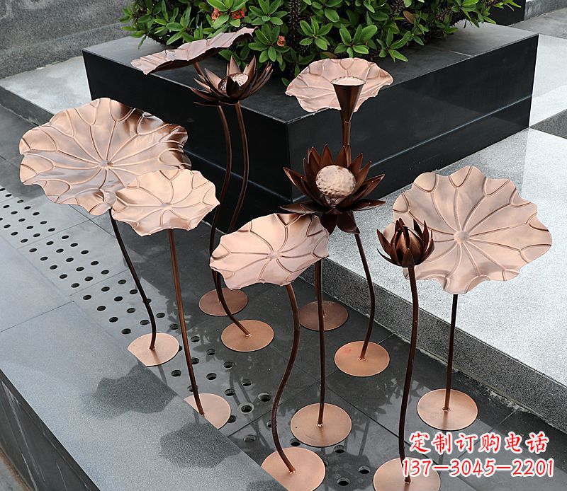 大连不锈钢古铜色荷花雕塑传承传统文化的精美艺术品