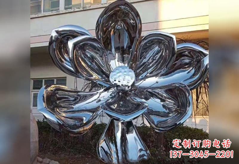 大连不锈钢广场镜面莲花雕塑精美外形,传承佛教文化