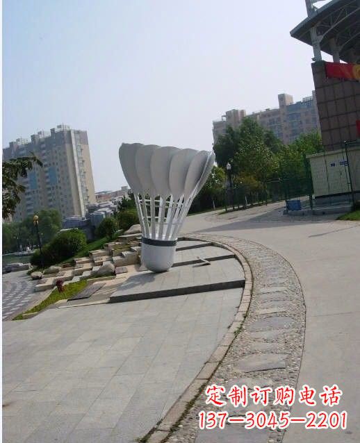 大连羽毛球雕塑一座展现精神风貌的艺术精品