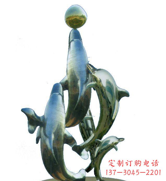 大连精美雕塑点亮校园