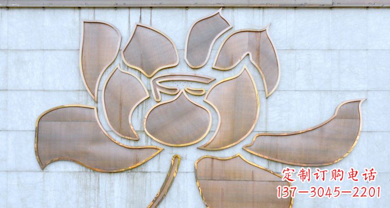 大连不锈钢荷花雕塑精致而富有意象