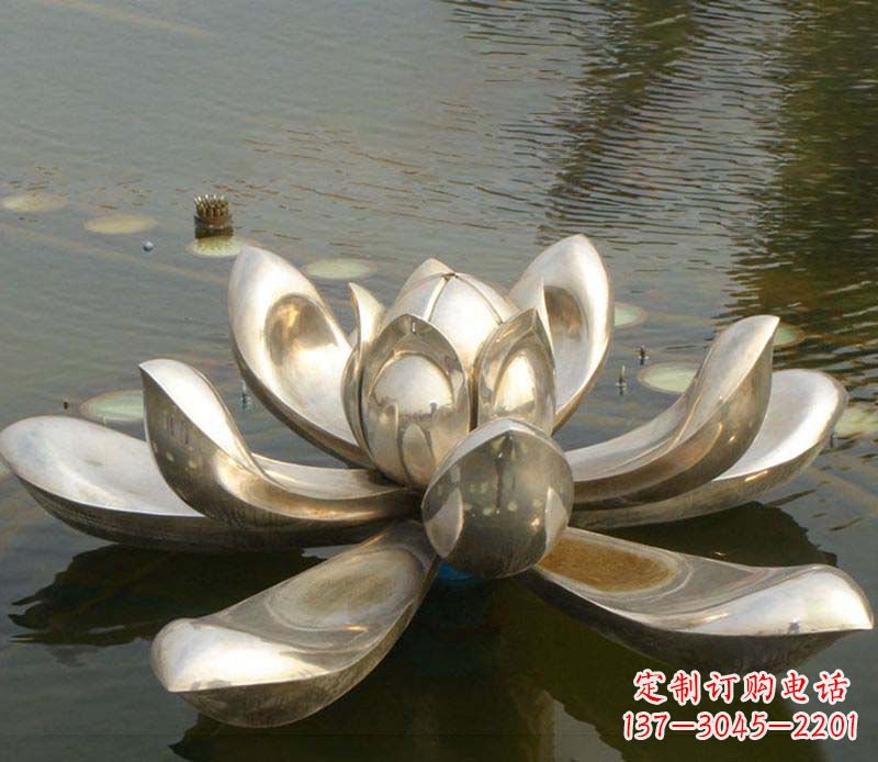 大连该雕塑。