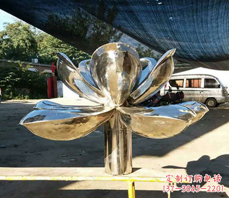 大连不锈钢荷花雕塑——彰显小区景观之美