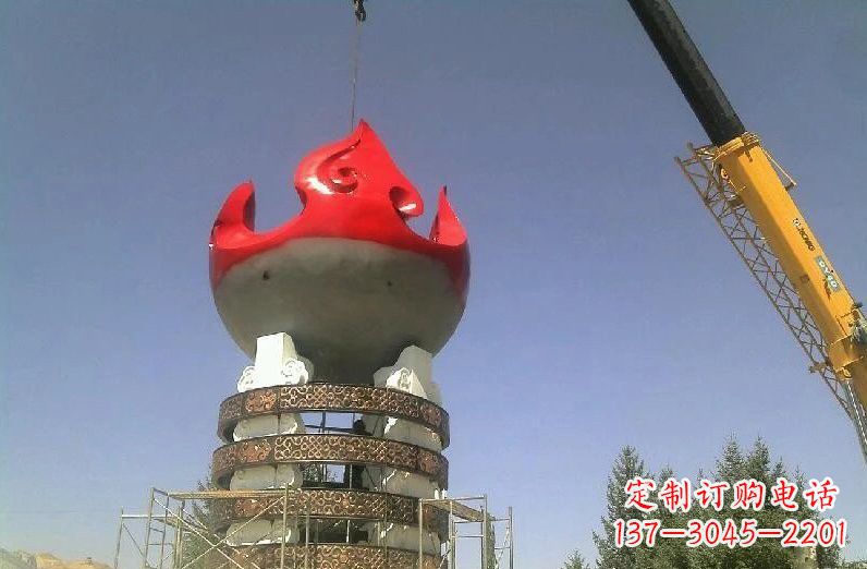 大连不锈钢火炬雕塑象征着永恒的精神