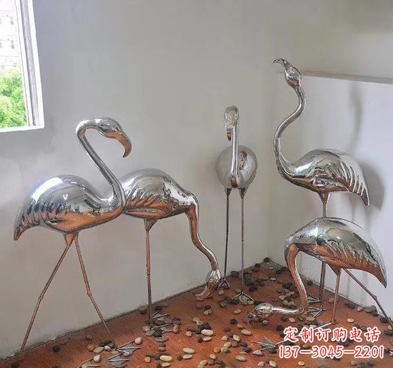 大连不锈钢火烈鸟象征勇气与活力