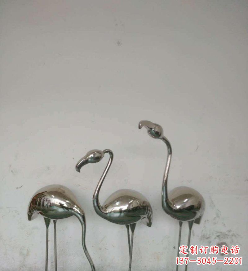 大连不锈钢火烈鸟雕塑把自然之美带入公园