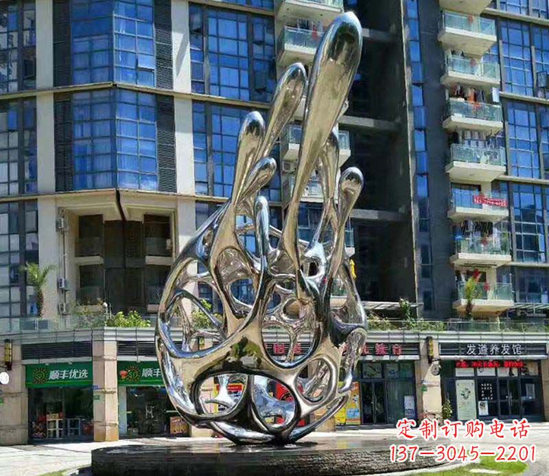 大连不锈钢火龙果雕塑集艺术与自然之美