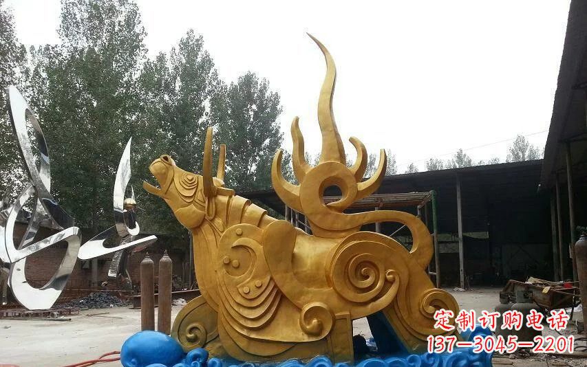 大连不锈钢金牛卧波雕塑——传承文化的艺术瑰宝