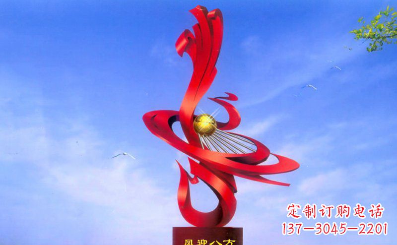 大连不锈钢孔雀雕塑——迎接八方美好