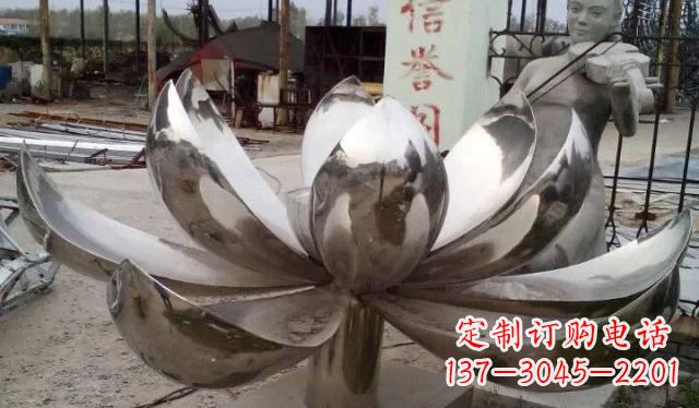 大连不锈钢莲花雕塑精美绝伦