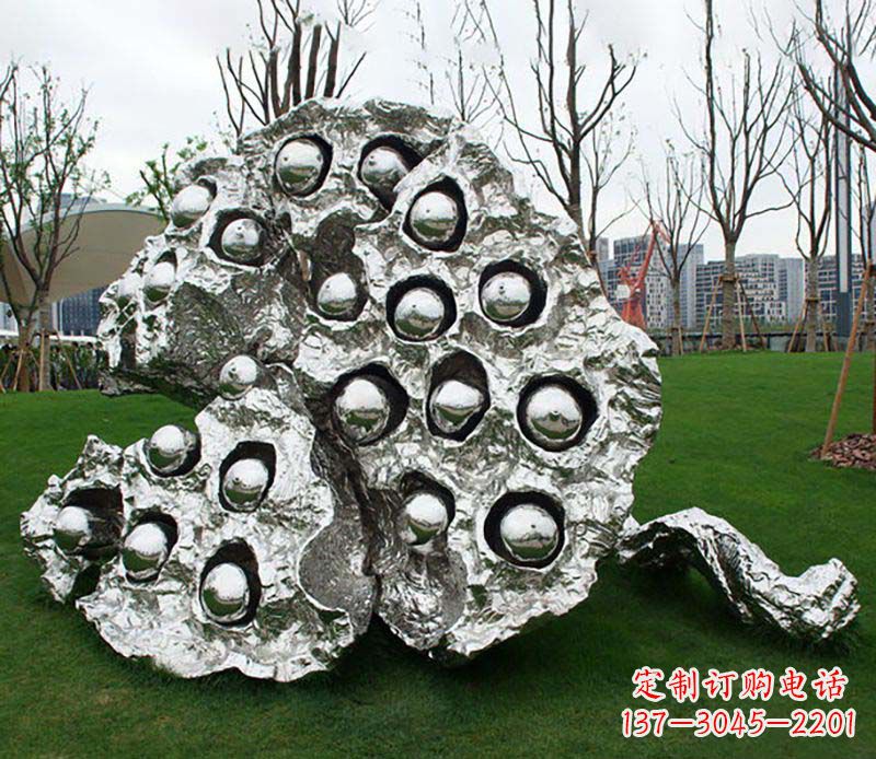 大连不锈钢莲蓬雕塑——精美极致的艺术品