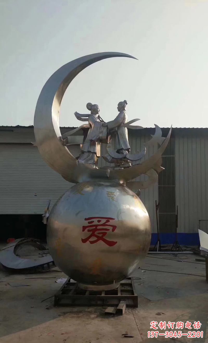 大连不锈钢牛郎织女雕塑传承爱情的象征