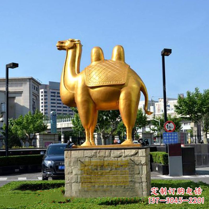 大连不锈钢骆驼雕塑点缀城市绿化