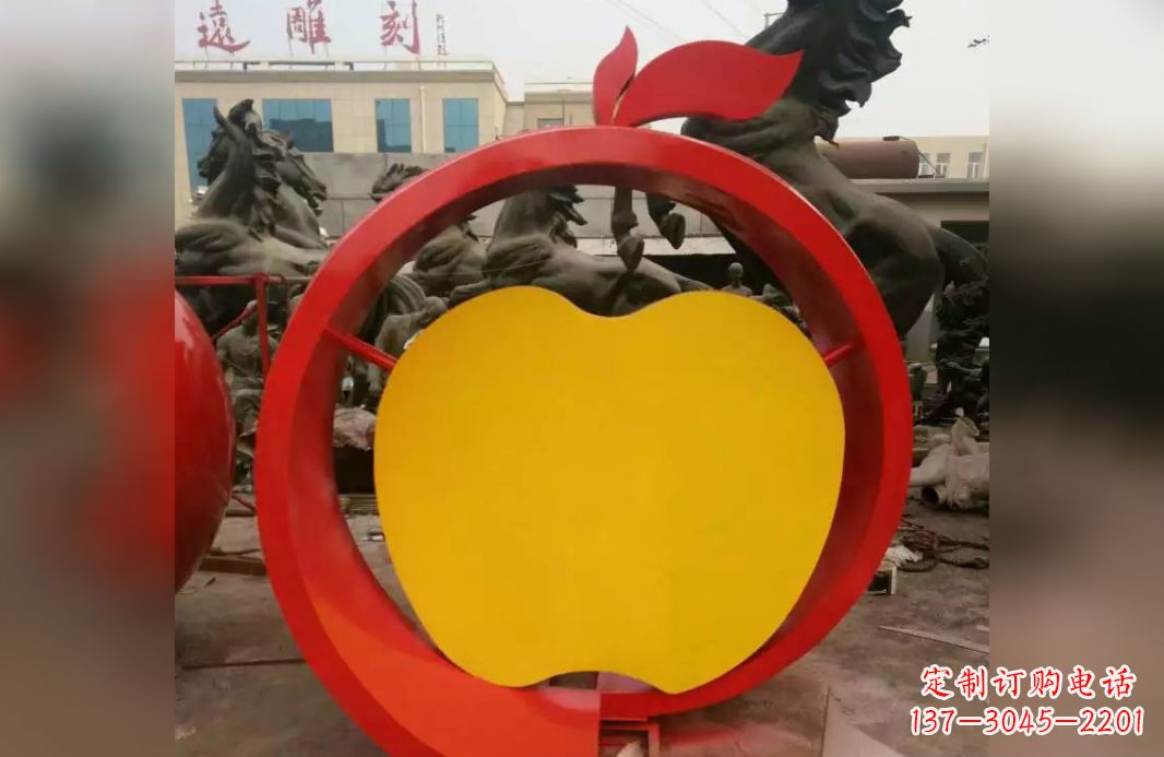 大连不锈钢苹果雕塑——见证爱与和平