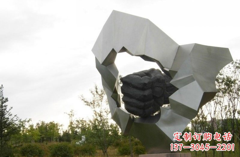 大连不锈钢拳头雕塑雕刻象征勇气和力量