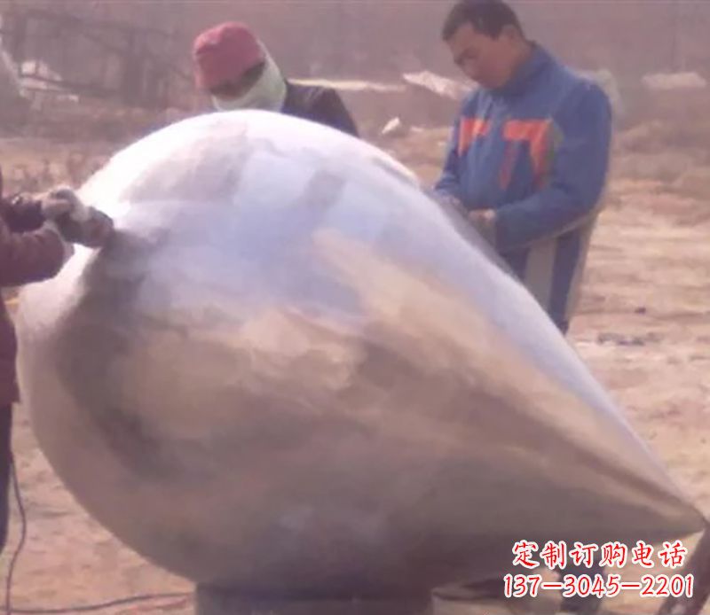 大连不锈钢水滴雕塑精致美丽的艺术品