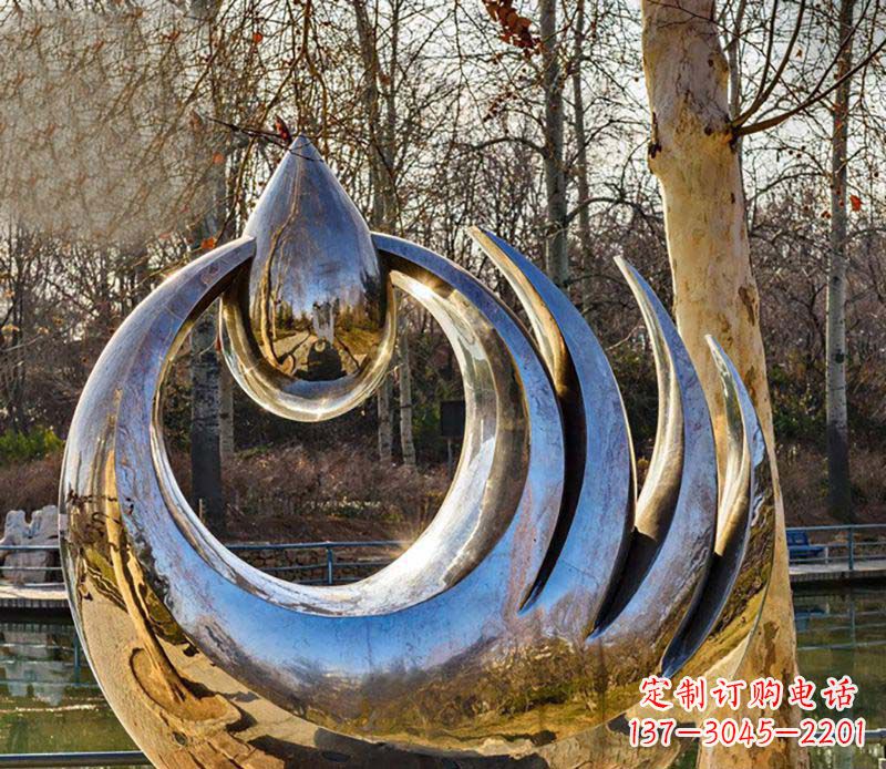 大连不锈钢水滴雕塑给园林带来流动的美