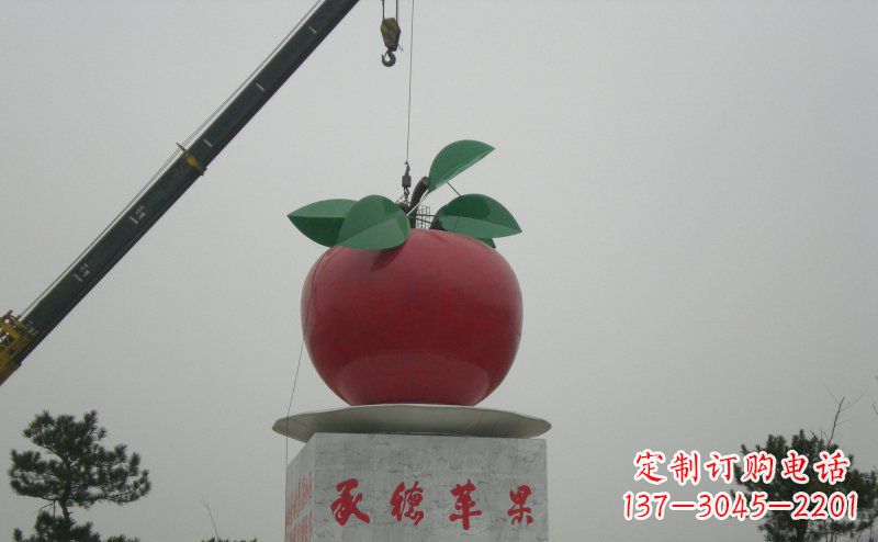 大连不锈钢苹果雕塑艺术与美学的完美结合