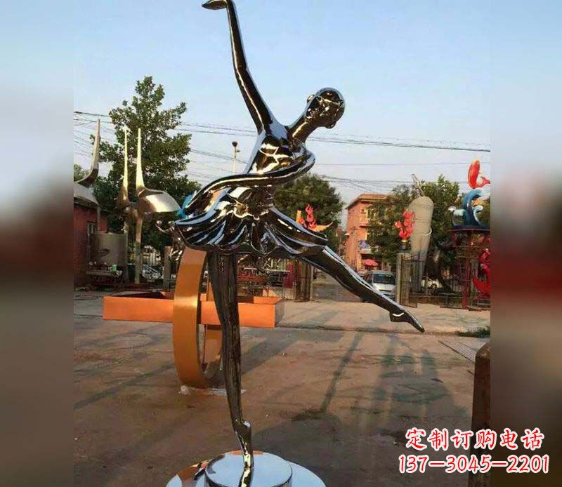 大连精美不锈钢美女雕塑