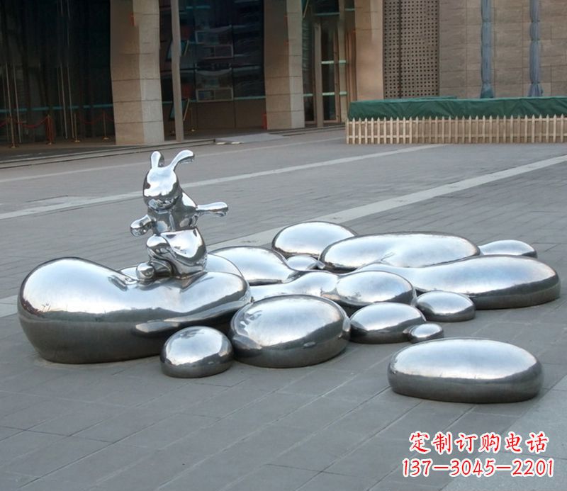大连不锈钢兔子雕塑饱含艺术美感的艺术品