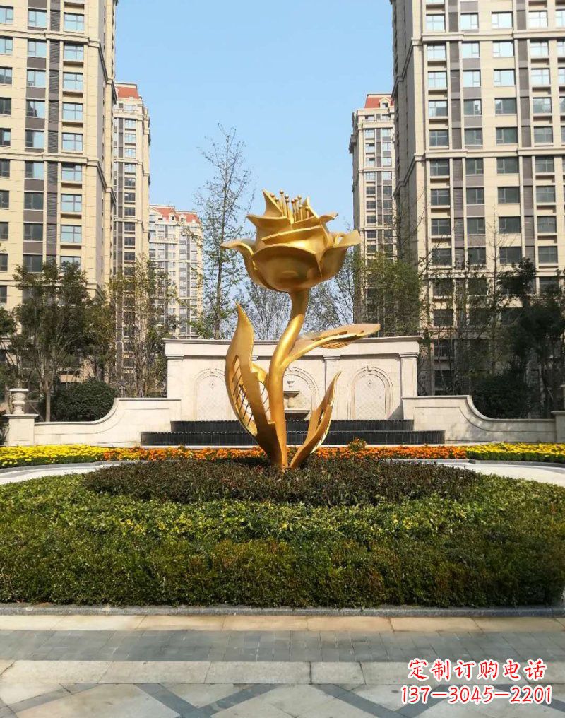 大连不锈钢小区玫瑰花雕塑浓郁情感的视觉体验