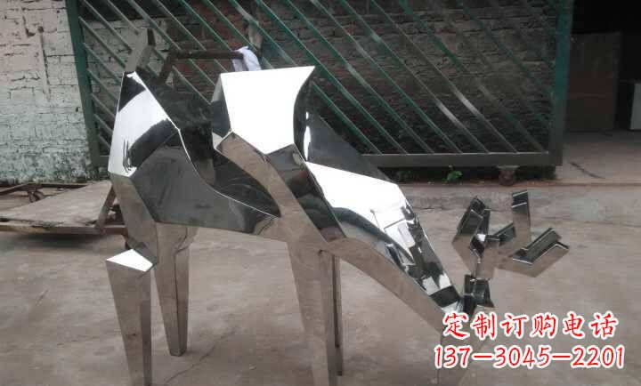 大连不锈钢小羊雕塑艺术的精髓