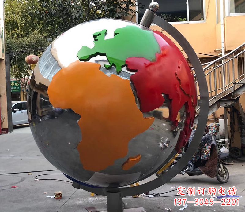 大连该雕塑的。