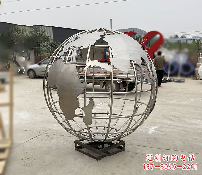 大连不锈钢校园地球仪雕塑见证地球美景